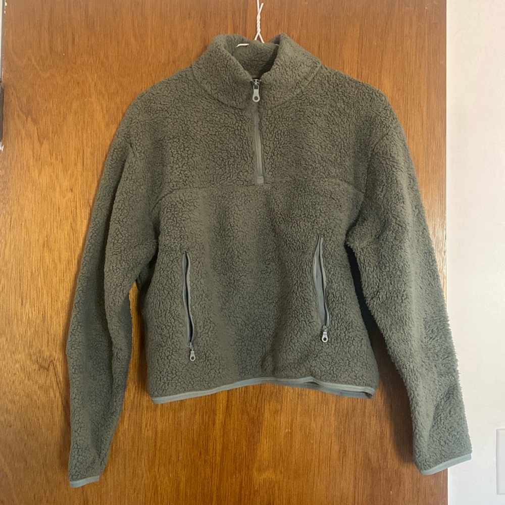 Girlfriend collective Sherpa quarter zip in sage green